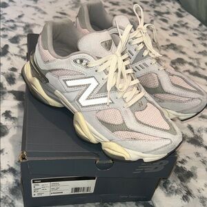 New Balance Women's Light Pink and Gray Sneakers